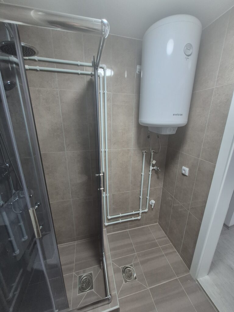 Potpuno renoviran stan,bez ulaganja od 74m2