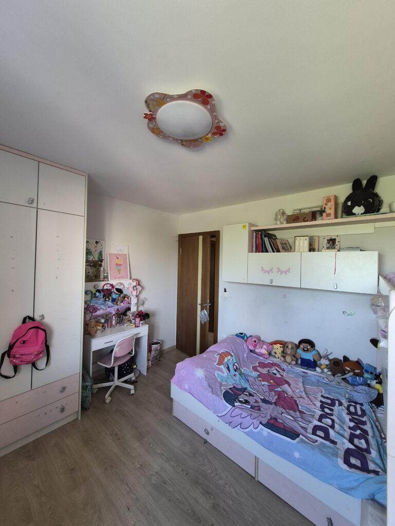Trosoban stan u novogradnji od 85m2 sa uknjiženom garažom od 21m2 i dve ostave