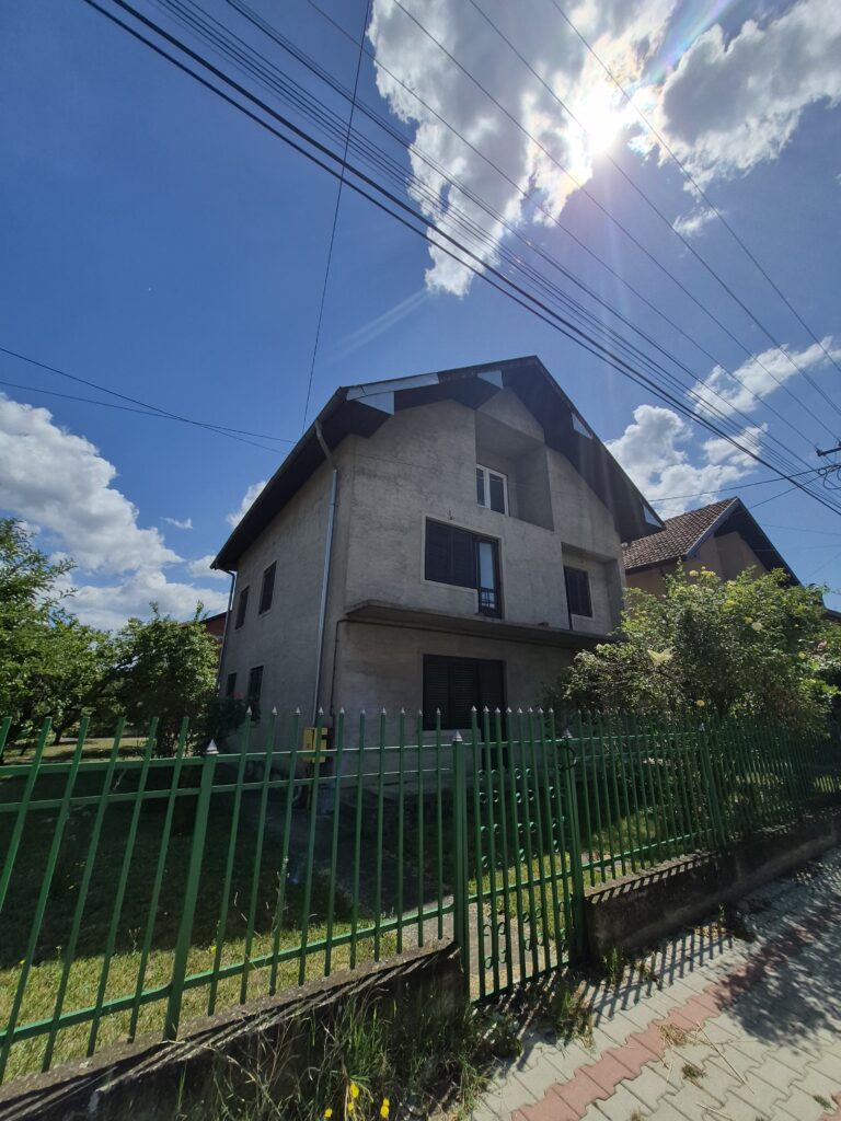 Komforna kuća u Gloždaku na prodaju