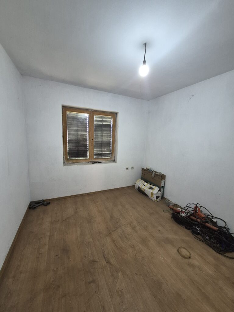 Komforna kuća u Gloždaku na prodaju