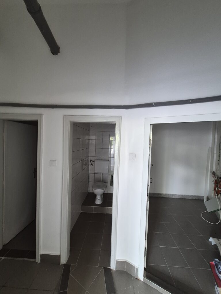 Izdaje se lokal u glavnoj ulici od 93m2